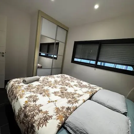 Grande 16 Personnes *