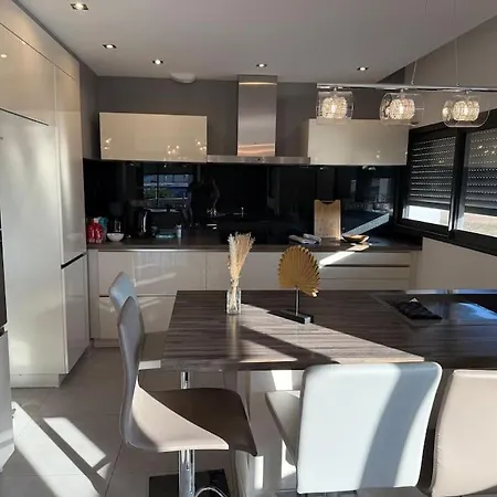 Villa Grande 16 Personnes *